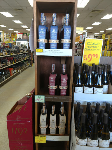 Wine Store «Gold Eagle Liquors», reviews and photos, 255 Peterson Rd, Libertyville, IL 60048, USA