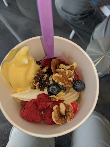 Frozen Yogurt Shop «Craze Yogurt Lounge», reviews and photos, 1327 George Dieter Dr, El Paso, TX 79936, USA