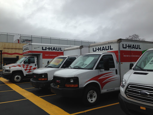 Truck Rental Agency «U-Haul Moving & Storage of Bellerose», reviews and photos, 251-37 Jericho Turnpike, Queens, NY 11426, USA