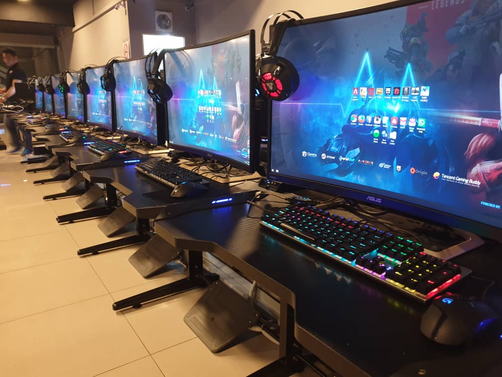 Esports Cyber Cafe Setup Service