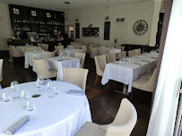 Atmosphère du Restaurant français La Table de Villeneuve à Les Sables-d'Olonne - n°19