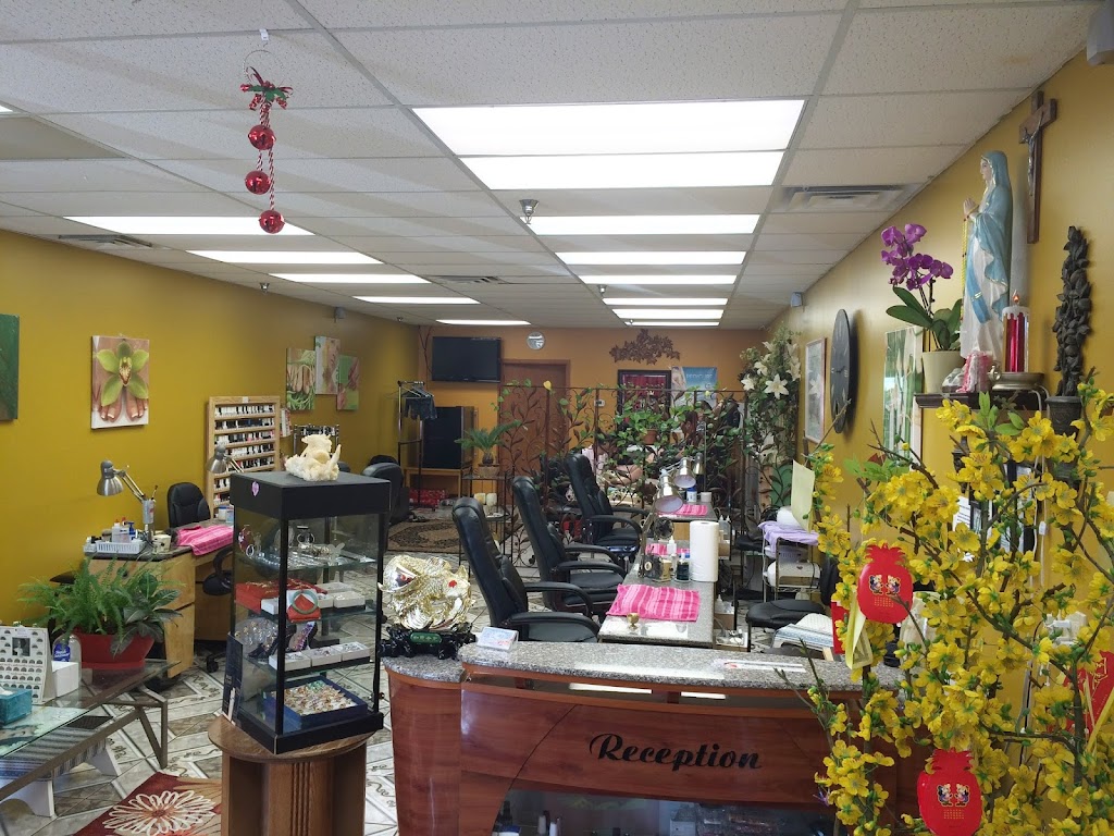 Pamper Nails 55121