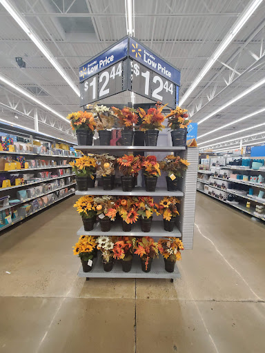 Department Store «Walmart Supercenter», reviews and photos, 2200 Brookmeade Dr, Columbia, TN 38401, USA