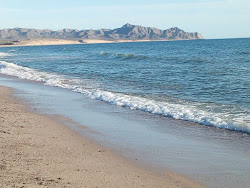 Foto von Playa Puerto Libertad und die siedlung