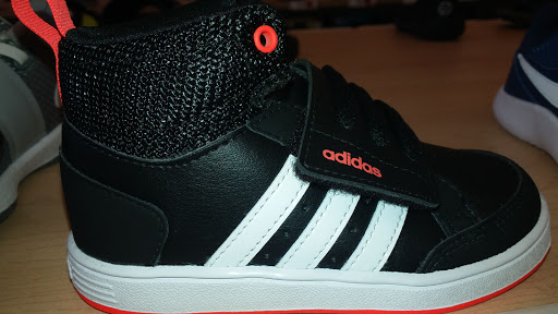 Shoe Store «Famous Footwear Outlet», reviews and photos, 5580 International Dr, Orlando, FL 32819, USA