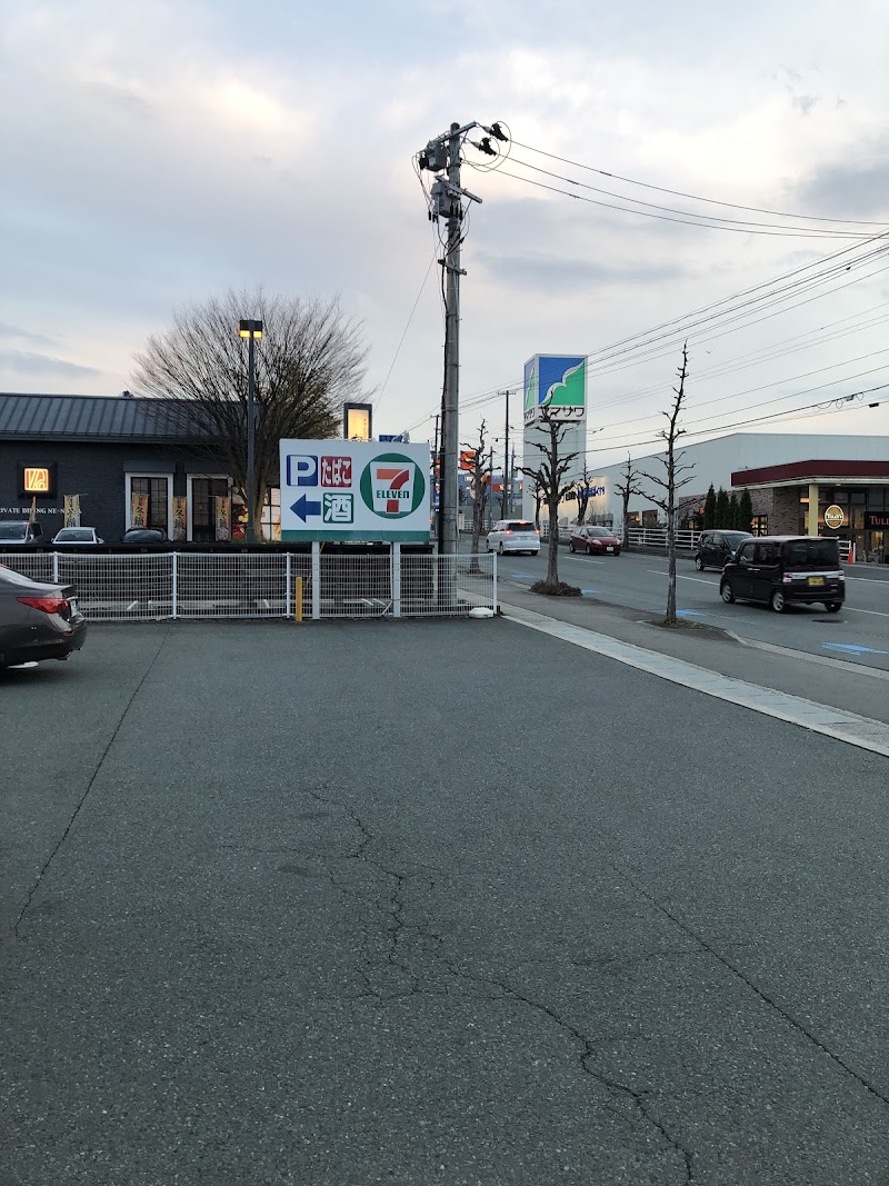 セブンイレブン 山形南原町３丁目店 山形県山形市南原町 コンビニエンスストア コンビニエンスストア グルコミ