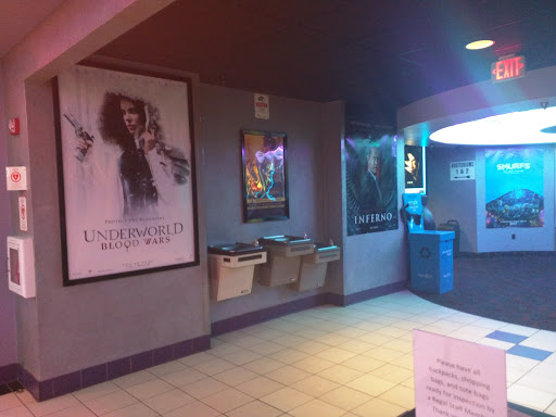 Movie Theater «Regal Cinemas Elmwood Center 16», reviews and photos, 2001 Elmwood Ave, Buffalo, NY 14207, USA