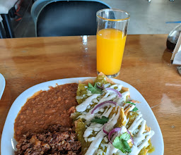 Emiliano's Pizzas & Ensaladas photo