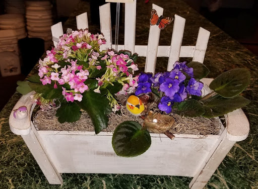 Florist «Mums the Word-A Florist», reviews and photos, 1175 N Berkeley Ave, Fullerton, CA 92832, USA