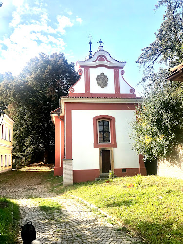 Recenze na kostel Narození Panny Marie v Praha - Kostel