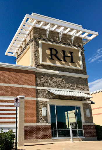Outlet Store «Polo Ralph Lauren Factory Store», reviews and photos, 17017 N Outer 40 Rd Ste 200, Chesterfield, MO 63005, USA