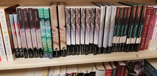 Used Book Store «Book-A-Holic Inc», reviews and photos, 924 S Oliver St, Wichita, KS 67218, USA