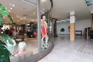 Shopping Lupo image