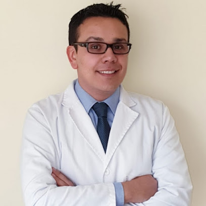 Dr. Camilo García Forero, Dermatólogo