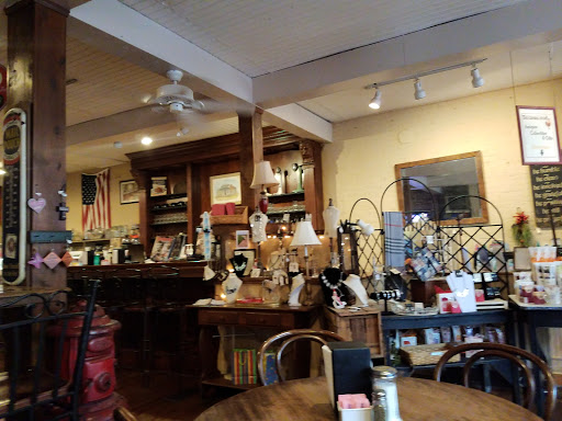 Convenience Store «Augusta General Store», reviews and photos, 109 Main St, Augusta, KY 41002, USA