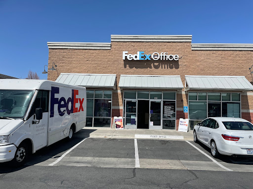 FedEx Office Print & Ship Center, 561 130 N, American Fork, UT 84003, USA, 