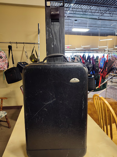 Thrift Store «Goodwill Dearborn Store», reviews and photos, 22451 Michigan Ave, Dearborn, MI 48124, USA