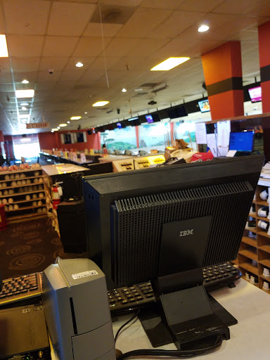 Bowling Alley «AMF Boulevard Lanes», reviews and photos, 1100 Petaluma Blvd S, Petaluma, CA 94952, USA