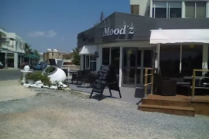 Mood'z restaurant & bar image