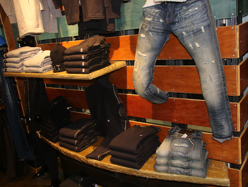 Clothing Store «Krush Clothing», reviews and photos, 4447 Mayfield Rd, South Euclid, OH 44121, USA