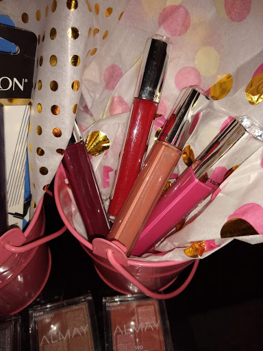 Beauty Salon «Studio 214 Nails & Beauty», reviews and photos, 2695 N Haven Blvd #5, Cuyahoga Falls, OH 44223, USA