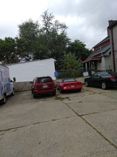 Grocery Store «Sunshine Market», reviews and photos, 4595 Warner Rd, Cleveland, OH 44105, USA