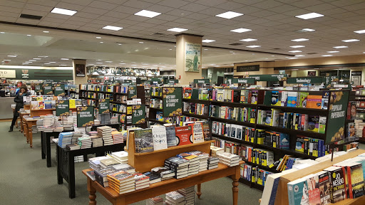 Book Store «Barnes & Noble», reviews and photos, 1291 Promenade Pl, Eagan, MN 55121, USA