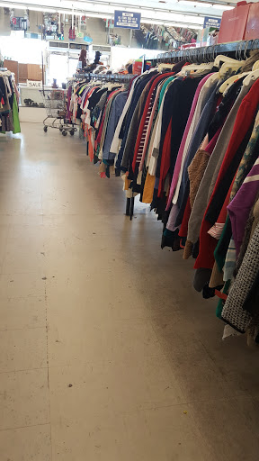 Thrift Store «Sav-Mor Discount», reviews and photos, 1725 W Orangethorpe Ave, Fullerton, CA 92833, USA