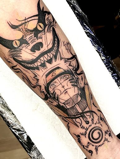 Explore small floral tattoo ideas, creative tattoo ideas in Houston, available at Black Swan Tattoo Studio