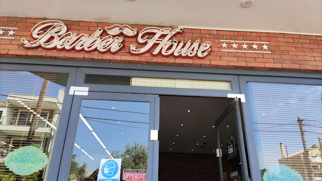 Tod’s Barber House