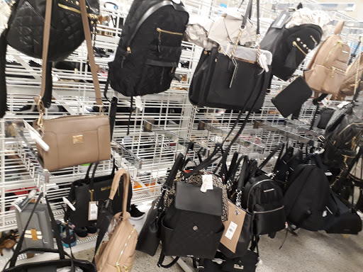 Clothing Store «Ross Dress for Less», reviews and photos, 8888 Waltham Woods Rd, Parkville, MD 21234, USA