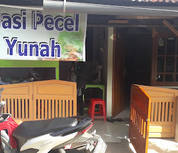 Nasi pecel Yunah photo