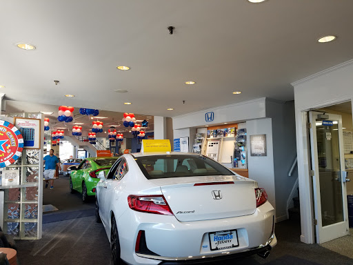 Honda Dealer «Honda of Tenafly», reviews and photos, 28 County Rd, Tenafly, NJ 07670, USA