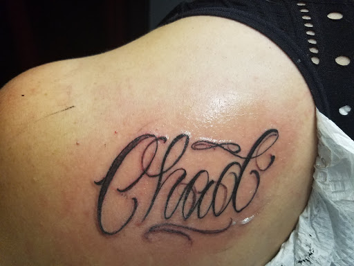 Tattoo Shop «Roselle Tattoo Company», reviews and photos, 25W163 Lake St, Roselle, IL 60172, USA