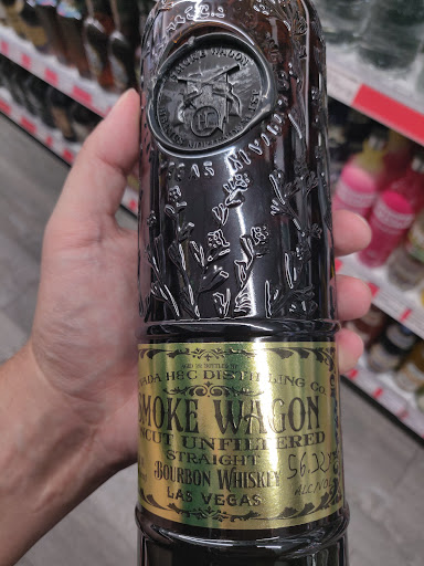 Liquor Store «Hahn Liquors Inc», reviews and photos, 1410 W Devon Ave, Chicago, IL 60660, USA