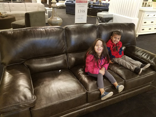 Furniture Store «Mor Furniture for Less», reviews and photos, 10487 SW Cascade Ave, Tigard, OR 97223, USA