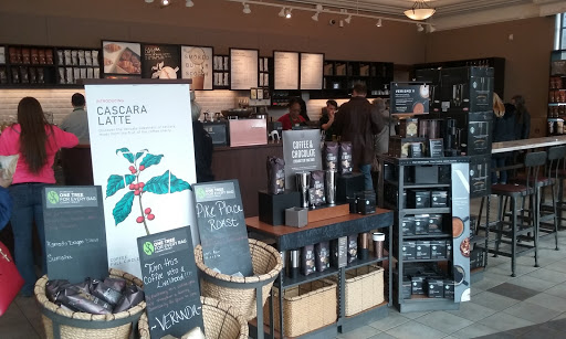 Coffee Shop «Starbucks», reviews and photos, 2450 E Main St, Bexley, OH 43209, USA