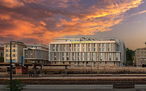 Apparthôtel Le HÜB Toulon by Privilodges image