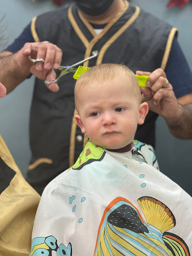 Barber Shop «CANEVARO BARBERSHOP», reviews and photos, 32 5th Ave, Bay Shore, NY 11706, USA