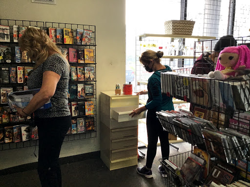 Thrift Store «Angel View Resale Store - Bermuda Dunes», reviews and photos, 77898 Country Club Dr # 91, Palm Desert, CA 92211, USA