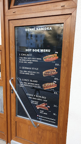 Recenze na Obcerstveni u Chalise - Hot Dogy v Šumperk - Restaurace