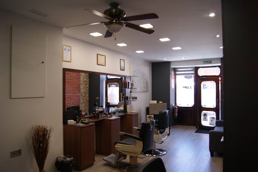 Peluquería & Barbería salva en León, León