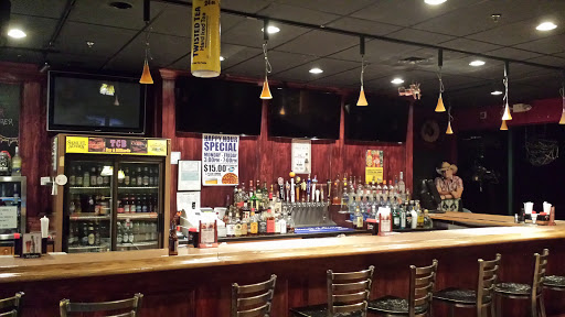 Bar «TCB Bar & Billiards», reviews and photos, 348 Sackett Point Rd, North Haven, CT 06473, USA