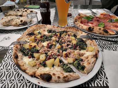 Sicily - Pizzeria & Lounge Bar - Via Cavour, 67, 96100 Siracusa SR, Italy