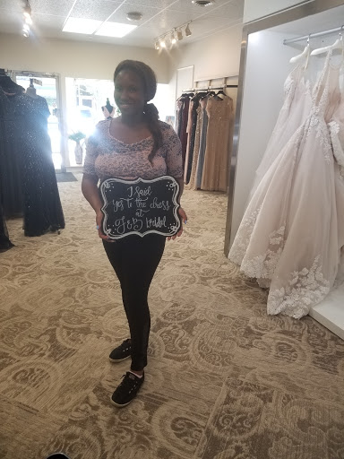 Bridal Shop «J & B Bridals & Formals», reviews and photos, 136 S Main St, Chambersburg, PA 17201, USA