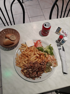 Chez oscar (pasta frites) à Carvin