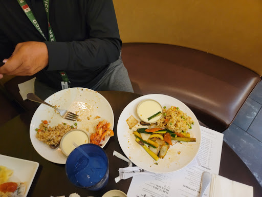 Shopping Mall «Seminole Square Shopping Center», reviews and photos, 200 Zan Rd, Charlottesville, VA 22901, USA