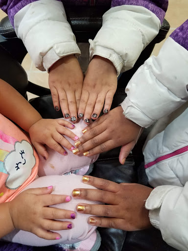 Day Spa «Sassy Nail & Tanning», reviews and photos, 1670 121st Ave NW, Coon Rapids, MN 55448, USA