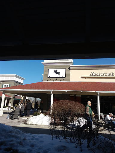 Shopping Mall «Clinton Crossing Premium Outlets», reviews and photos, 20 Killingworth Turnpike, Clinton, CT 06413, USA