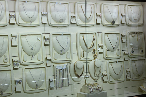 Watch Repair Service «Gray & Sons Jewelers», reviews and photos, 9595 Harding Ave, Miami Beach, FL 33154, USA